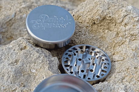 Premium Herb Grinder - Vapoureyes